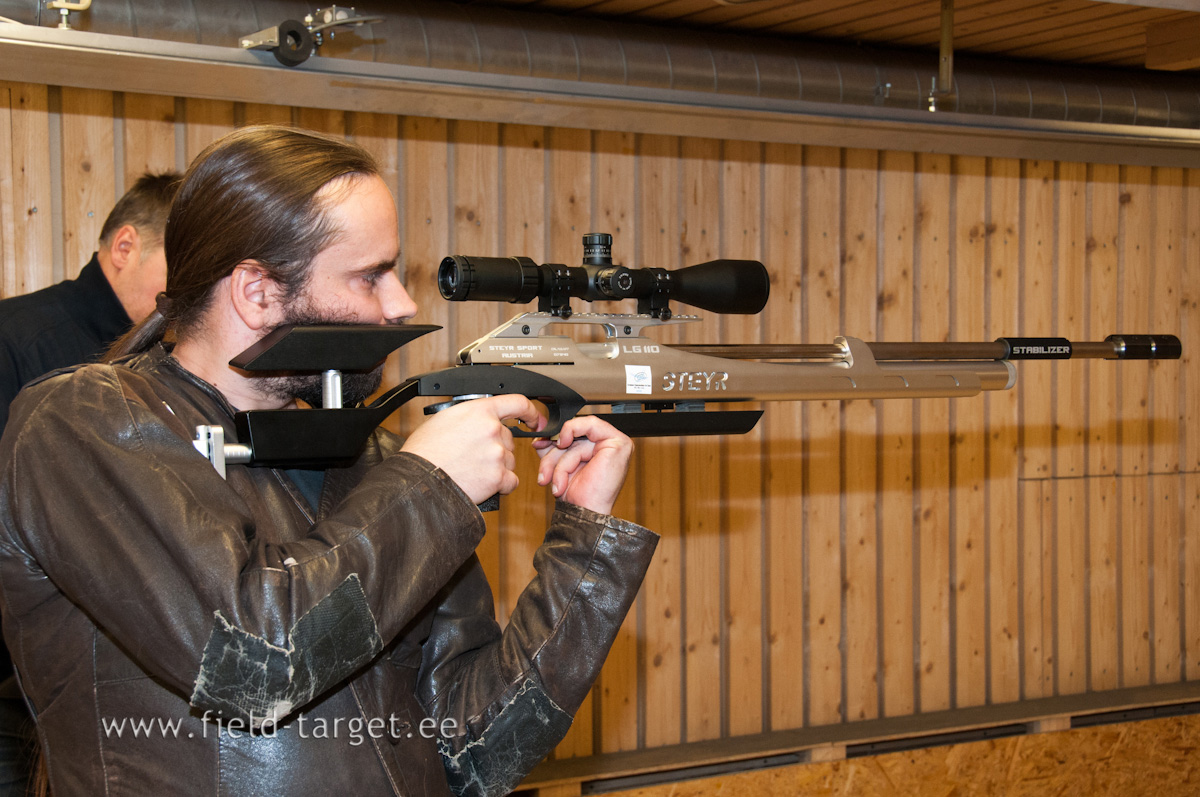 Elmet Orasson, Steyr LG 110 Running Target, Hawke SideWinder 4-16x56, JSB Exact Express 4.52